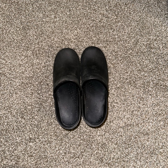 Dansco Black Clog - Picture 2 of 4